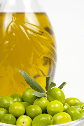 TIME Magazine recently reported on a new study published in the journal Circulation relating to the effects of olive oil on heart failure.